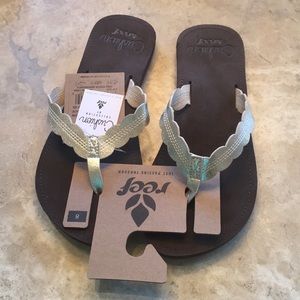 NWT Reef Cushion Sandals, color: champagne, size 8